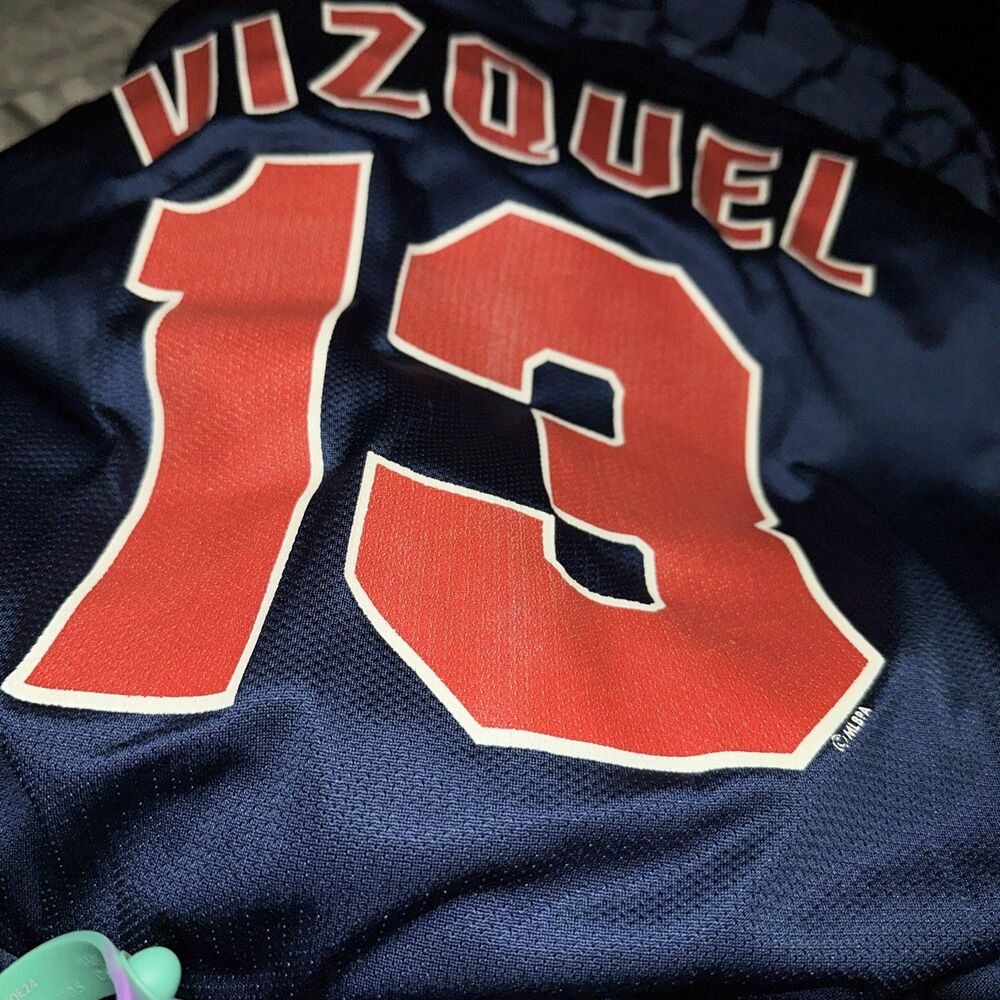 Vintage Omar Vizquel Cleveland Indians Jersey M 1998 Majesric